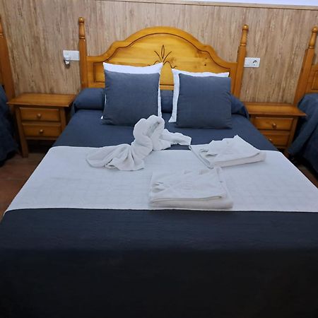 Hostal Brenaverde Gaucín Kültér fotó